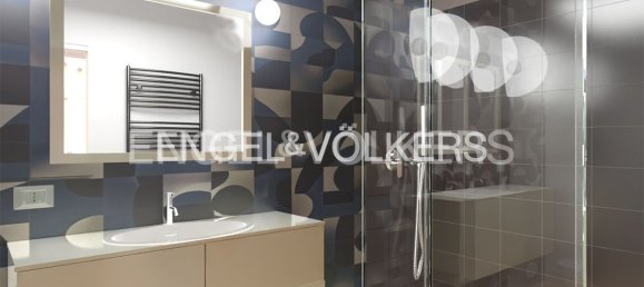 3 bedrooms Villa in Rome, Italy No. 127860 11