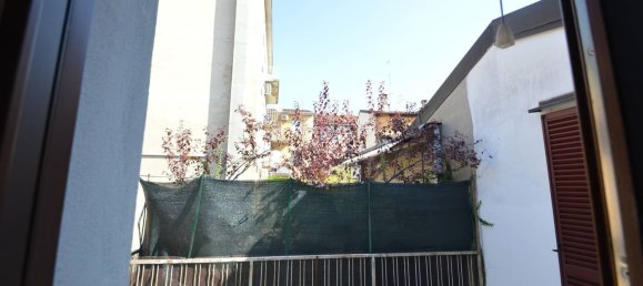 Apartamento de 3 dormitorios en Pavia, Italy No. 364822 18