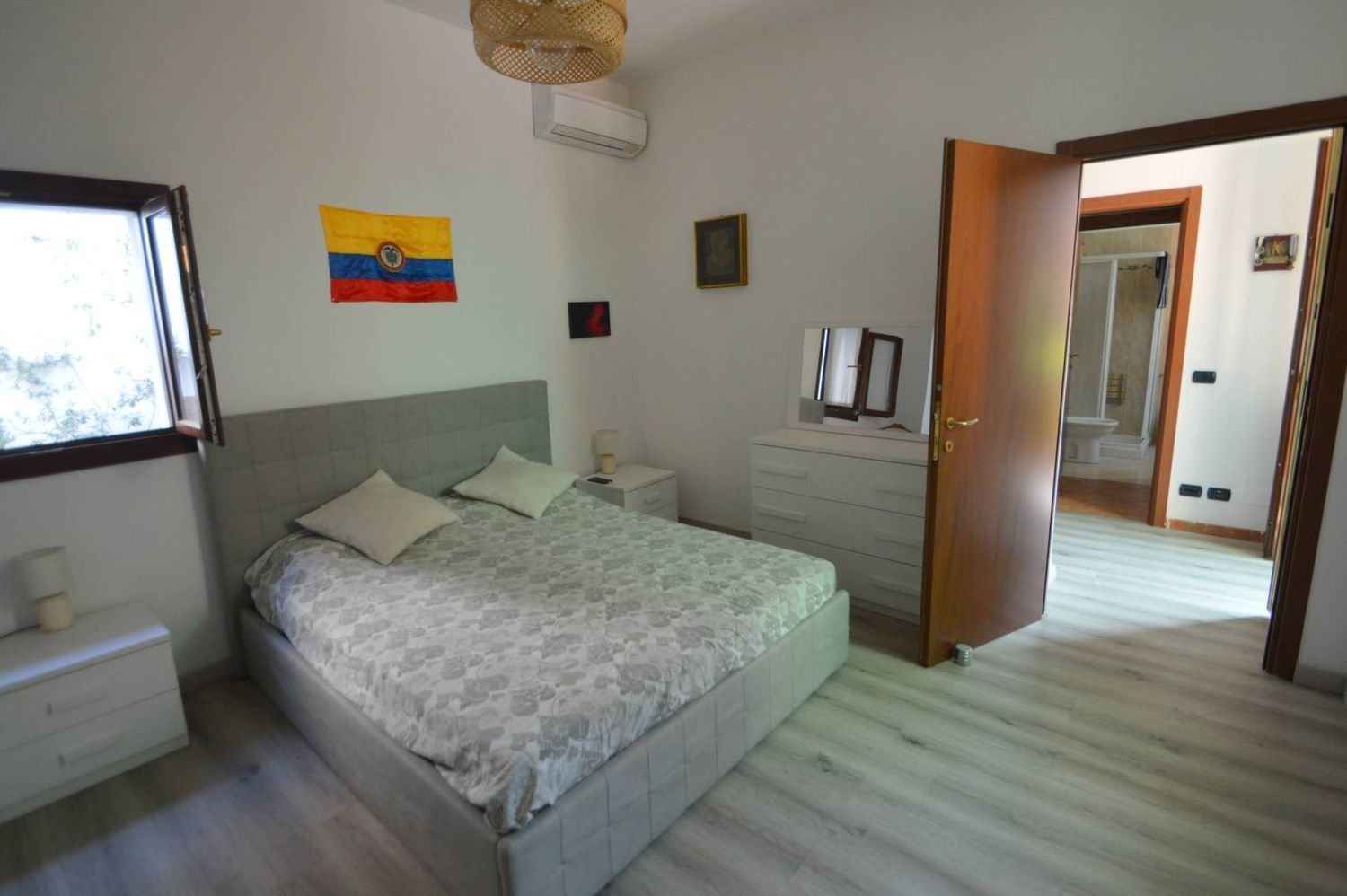Apartamento de 3 dormitorios en Pavia, Italy No. 364822