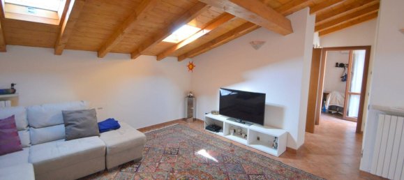Apartamento de 3 dormitorios en Pavia, Italy No. 364822 9