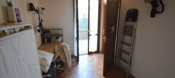 Apartamento de 3 dormitorios en Pavia, Italy No. 364822 16