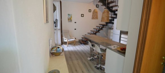Apartamento de 3 dormitorios en Pavia, Italy No. 364822 26