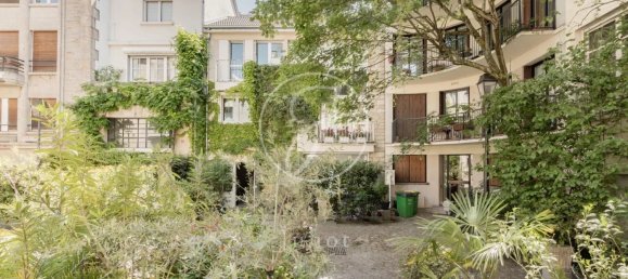 4 bedrooms Apartment in Paris, France No. 347306 15