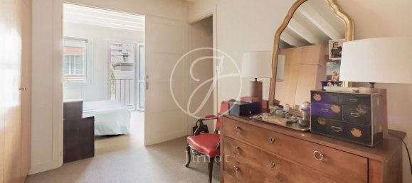 4 bedrooms Apartment in Paris, France No. 347306 20