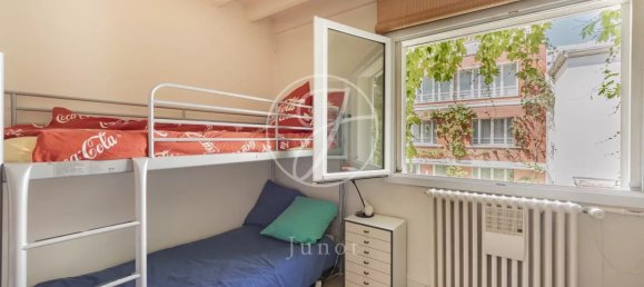 4 bedrooms Apartment in Paris, France No. 347306 17