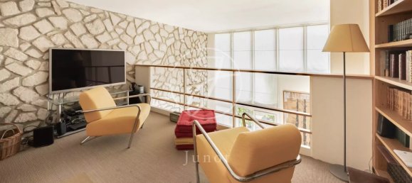 4 bedrooms Apartment in Paris, France No. 347306 22