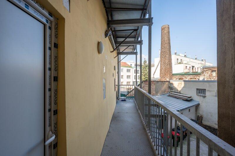 Квартира с 2 комнатами в Майдлинг, Австрия № 211023