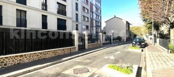 3 bedrooms Apartment in Courbevoie, France No. 175290 7