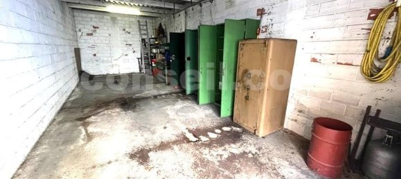 3 bedrooms Apartment in Courbevoie, France No. 175290 6