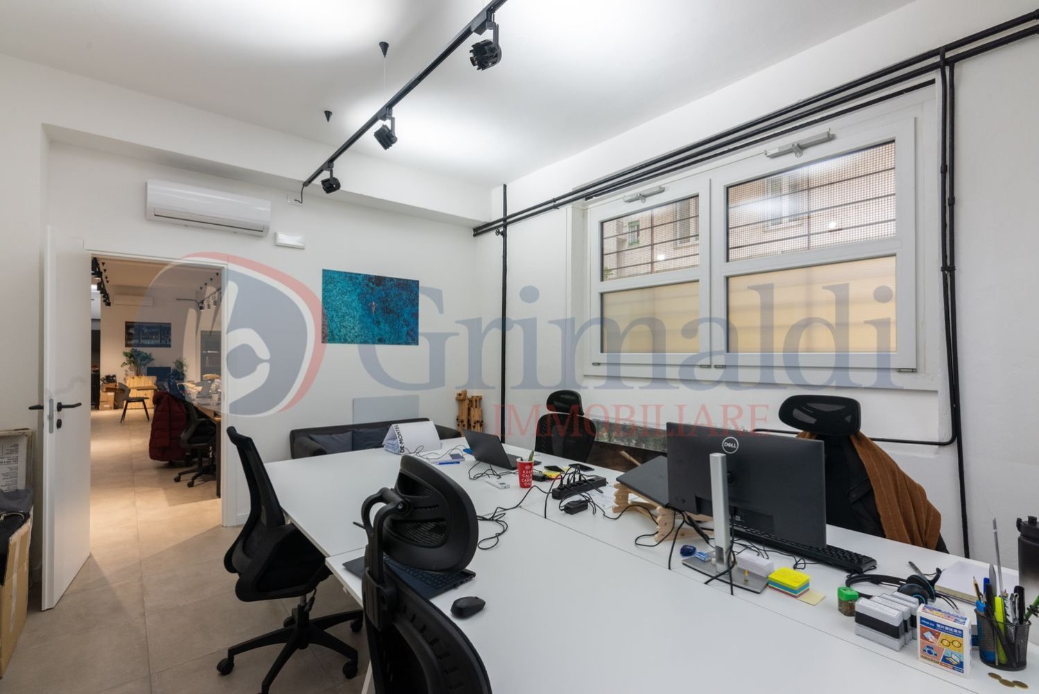 160m² Office in Milan, Italy No. 333276