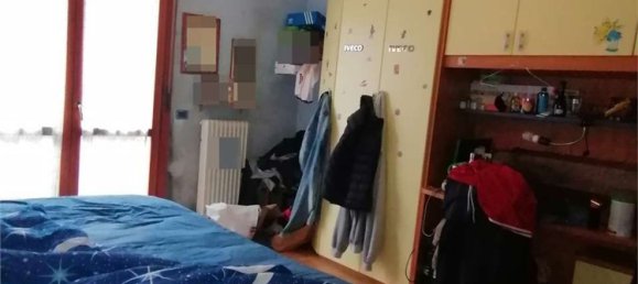 2 rooms Apartment in Parma, Italy No. 261820 9