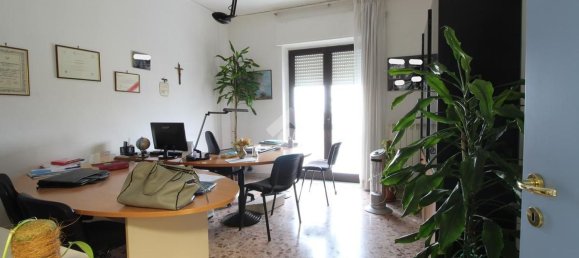 3-Zimmer Wohnung in Caserta, Italy, Nr. 146947 9