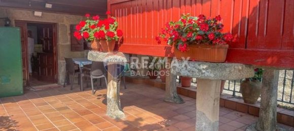 3 bedrooms House in Poio, Spain No. 184427 11