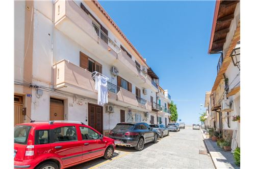 3 bedrooms Apartment in Terrasini, Italy No. 304811