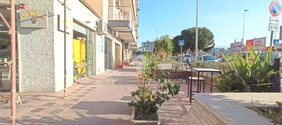 2-Zimmer Gewerbliche Immobilie in Palermo, Italy, Nr. 61400 9