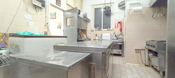 2-Zimmer Gewerbliche Immobilie in Palermo, Italy, Nr. 61400 13