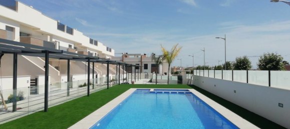 2 bedrooms Bungalow in Pilar de la Horadada, Spain No. 285006 8