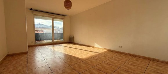2 bedrooms Apartment in Chelles, France No. 151209 2
