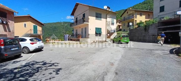3 bedrooms Apartment in Neirone, Italy No. 275239 44
