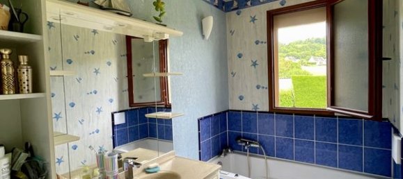 Casa de 4 dormitorios en Saint-Eugene, France No. 274378 11