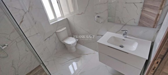 2 Schlafzimmer Penthouse in Mellieha, Malta, Nr. 7932 5