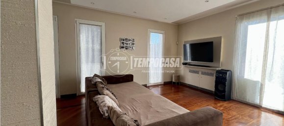 8 rooms Villa in Capriolo, Italy No. 134609 40