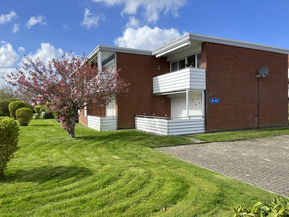 2 rooms Apartment in Friesland, Germany No. 170798