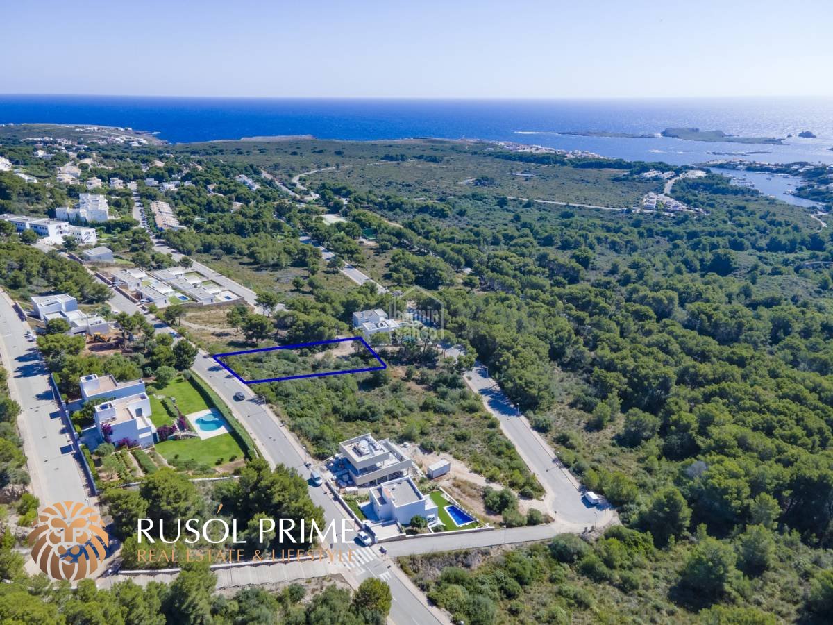  Land in Es Mercadal, Spain No. 1926