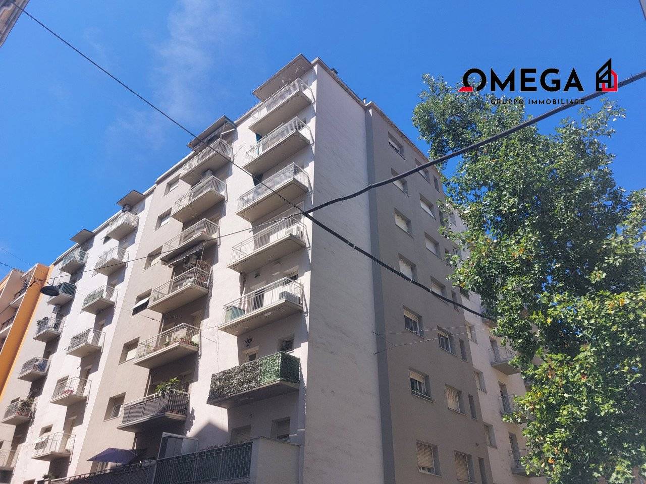 Квартира с 2 спальнями в Триест, Италия № 374822