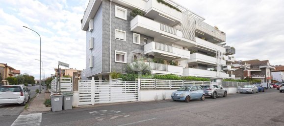 Apartamento de 3 dormitorios en Viterbo, Italy No. 87200 2