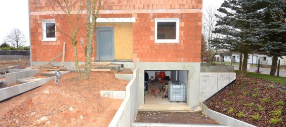 2 bedrooms House in Saarland, Germany No. 66819 3