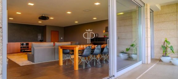 4 bedrooms Villa in Porto, Portugal No. 241837 22