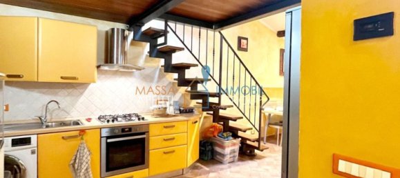 Квартира с 3 спальнями в Масса, Италия № 350753 2