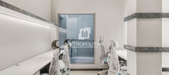 188m² Office in Business Bay, UAE No. 42724 4