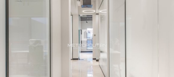 188m² Office in Business Bay, UAE No. 42724 9