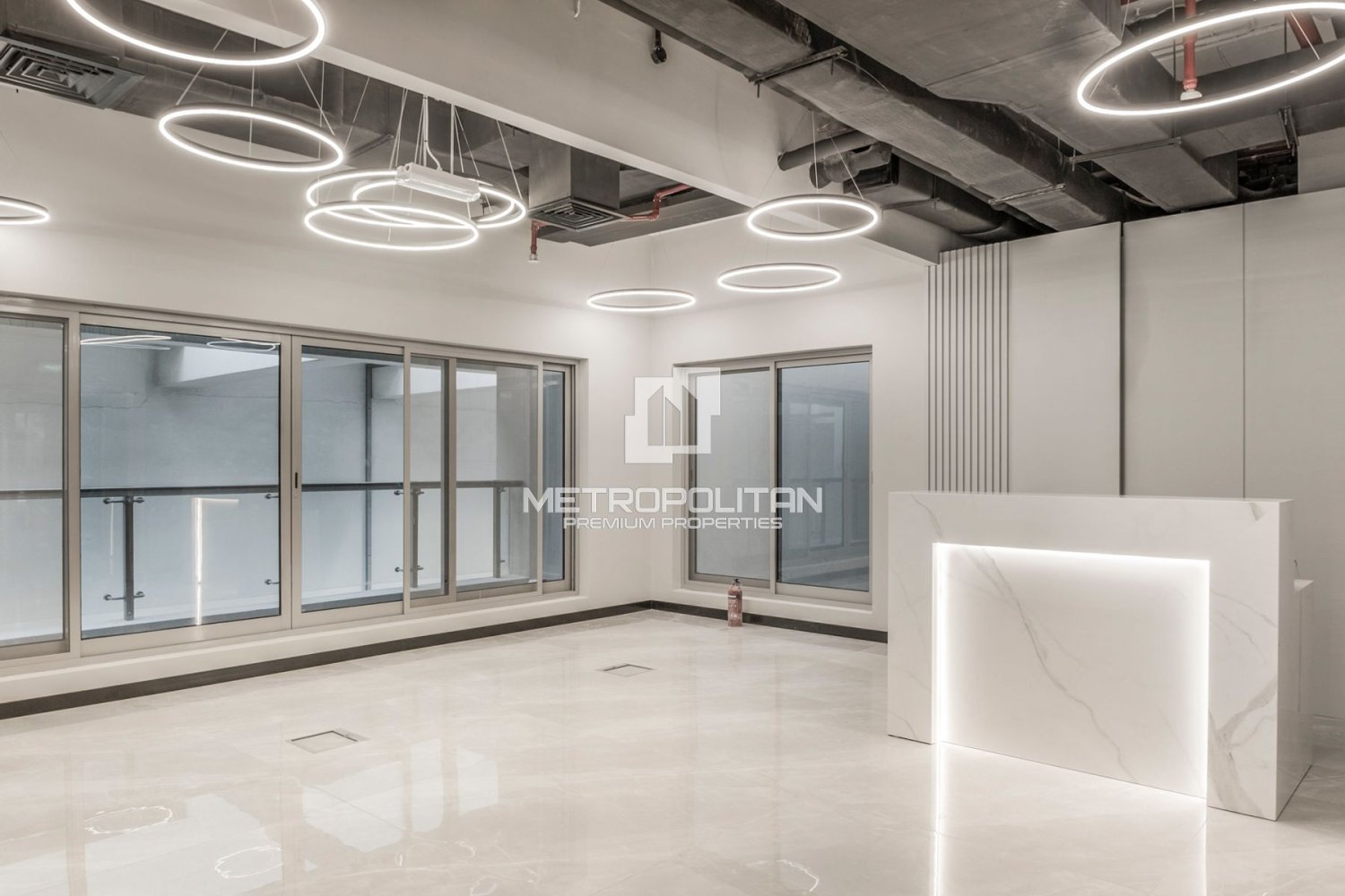 188m² Office in Business Bay, UAE No. 42724