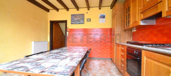 2 bedrooms House in Valdagno, Italy No. 194360 4