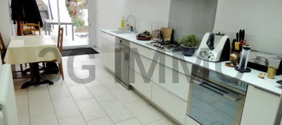 Casa de 6 dormitorios en Gourin, France No. 200353 7