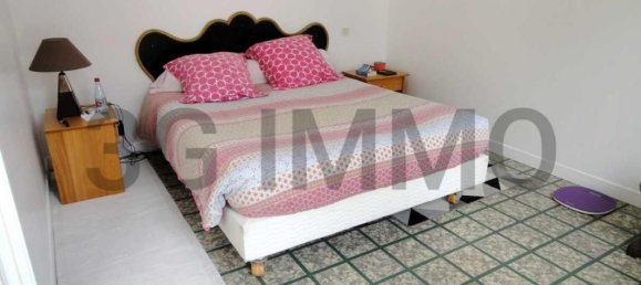 Casa de 6 dormitorios en Gourin, France No. 200353 3