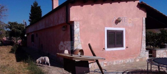 4 rooms House in Cerveteri, Italy No. 186065 19