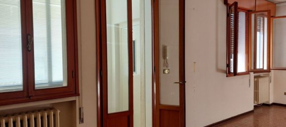 6 rooms House in Piacenza d'Adige, Italy No. 175879 11