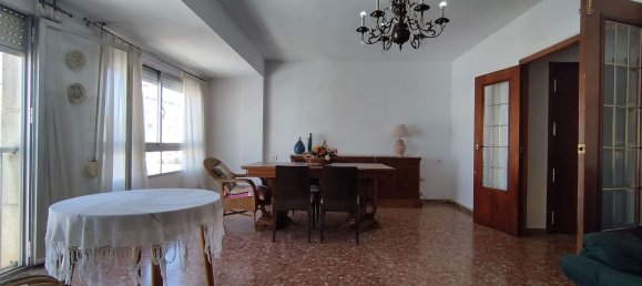 4 bedrooms Apartment in Valencia, Spain No. 185989 5