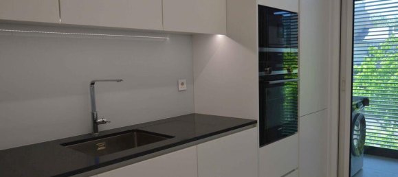 3 bedrooms Apartment in Matosinhos, Portugal No. 160381 2