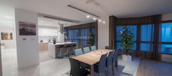 3 غرف نوم شقة في Sliema, Malta رقم 8999 9