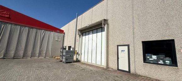 5000m² Warehouse in Ghisalba, Italy No. 257650 3