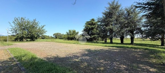 5000m² Warehouse in Ghisalba, Italy No. 257650 2