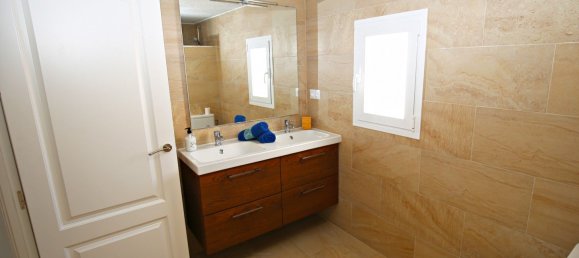 Villa de 3 dormitorios en Caleta de Vélez, Spain No. 58828 17