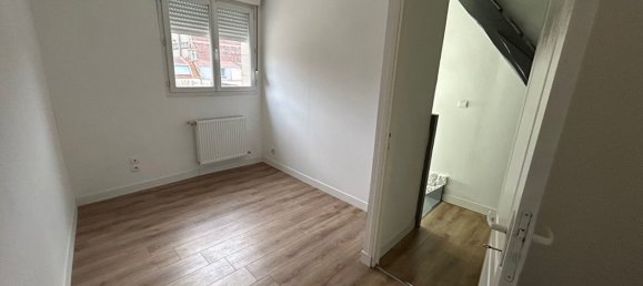 3 bedrooms House in Calais, France No. 44274 6