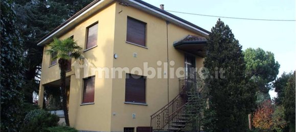 2 Schlafzimmer Villa in Cesano Maderno, Italy, Nr. 313203 2