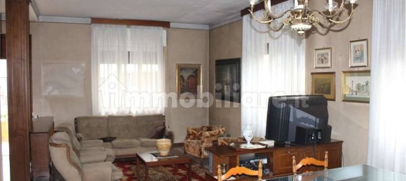 2 Schlafzimmer Villa in Cesano Maderno, Italy, Nr. 313203 5